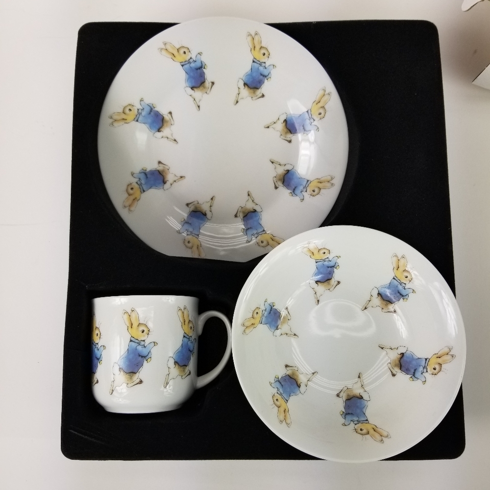 Peter Rabbit Germany Reutter Porcelain Lunch Set - Picture 2 of 8